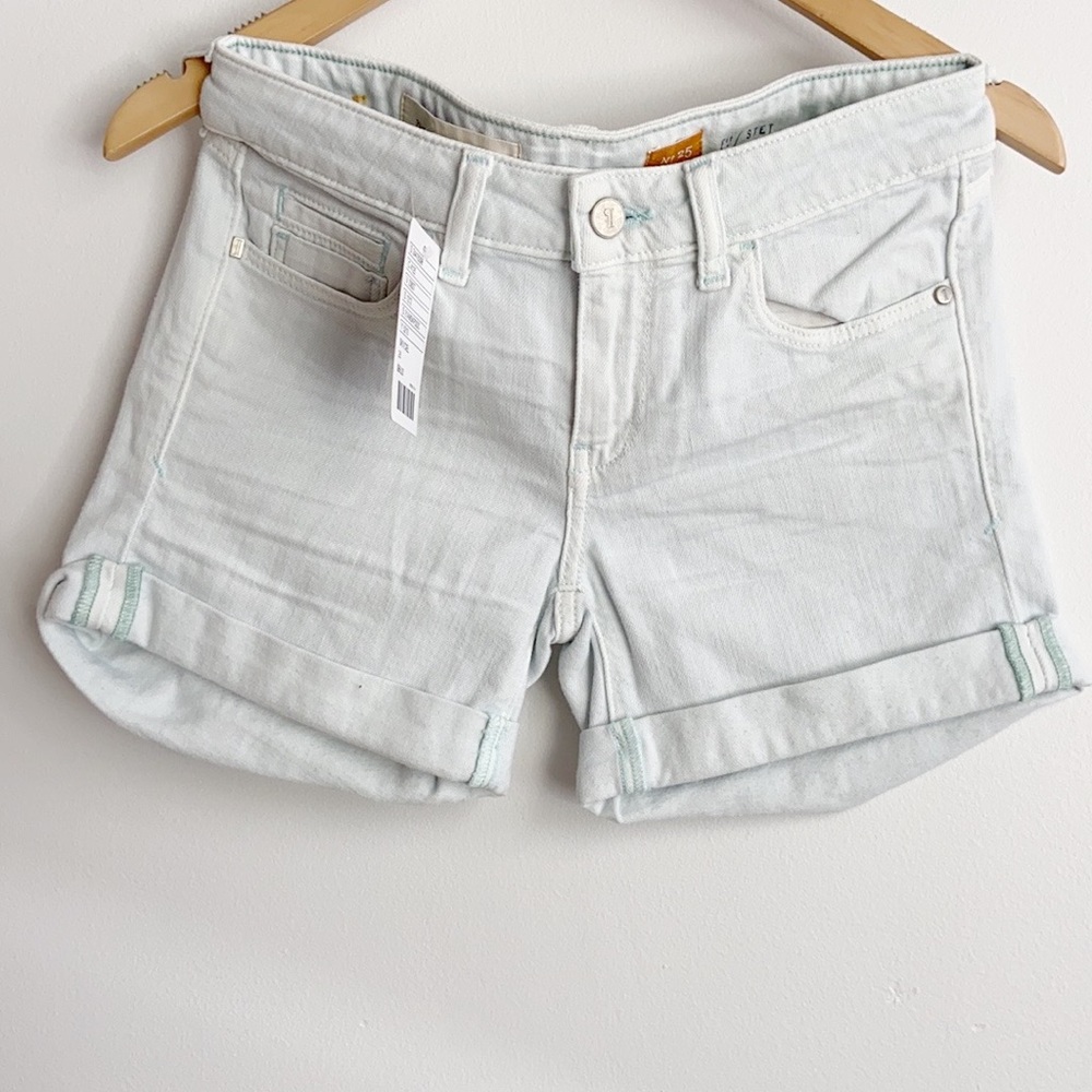 SPRING SALE!!!   NWT Pilcro Baby Blue Denim Cuffed Shorts Sz25